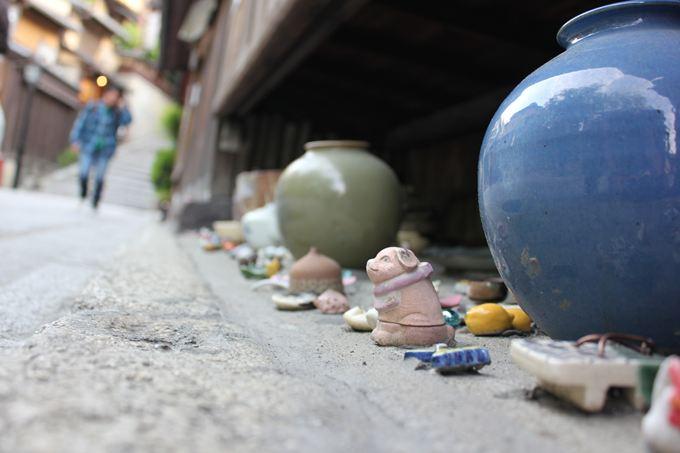 道にあった装飾品